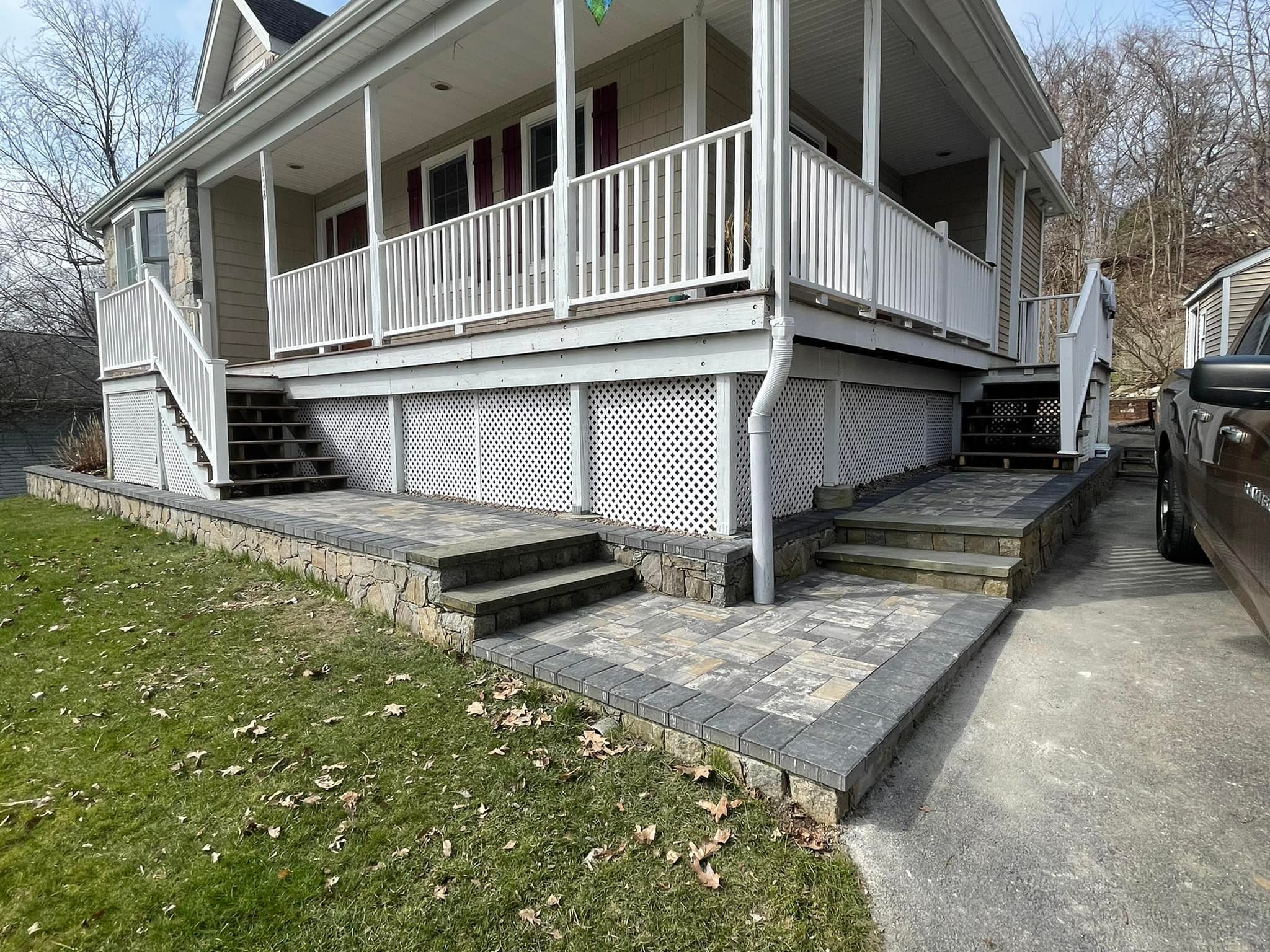 Paver driveway apron and walkway